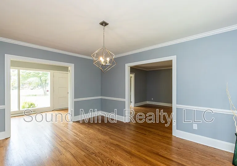 3504 Hawthorne Rd — Photo 8