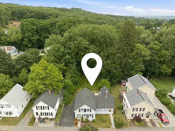 5th image of 72 Franklin Street