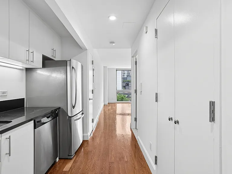 225 Schermerhorn St #14H — Photo 4