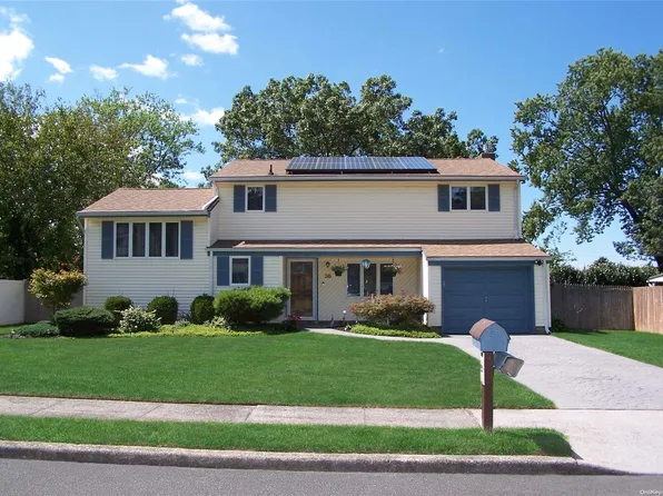 38 Fiesta Drive, Centereach, NY 11720