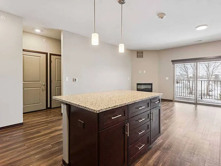 360 at Jordan West — Photo 168