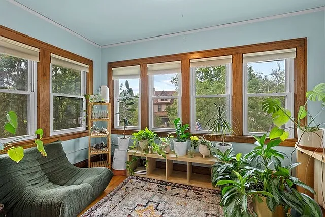 2 bed, 1281 sqft, $1,875 — Photo 3