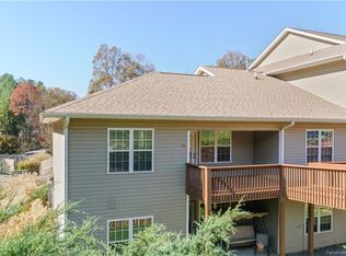 29 Shannon Pl APT 108, Waynesville, NC 28786