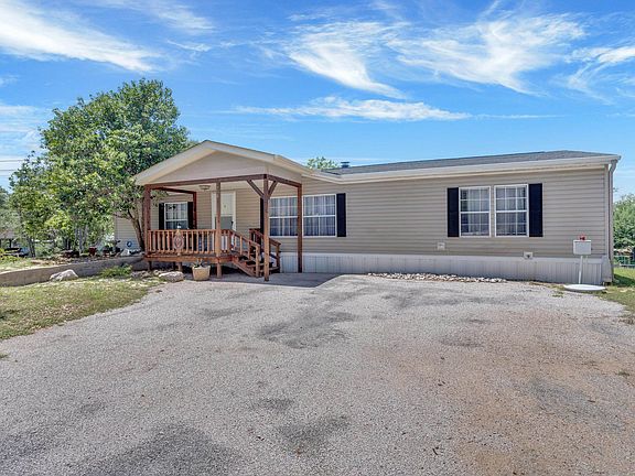 2nd image of 702 Liveoak