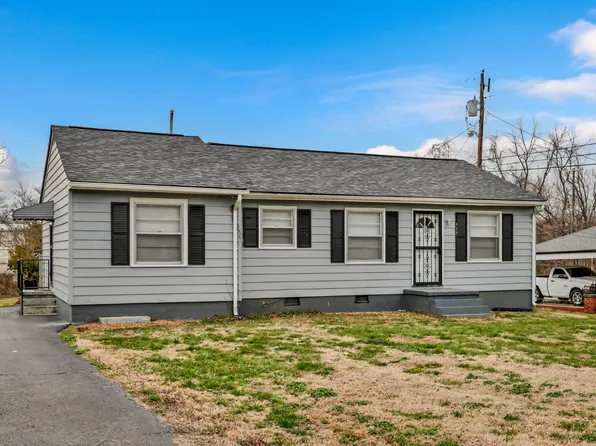 117 W Meadow Dr, Clarksville, TN 37043