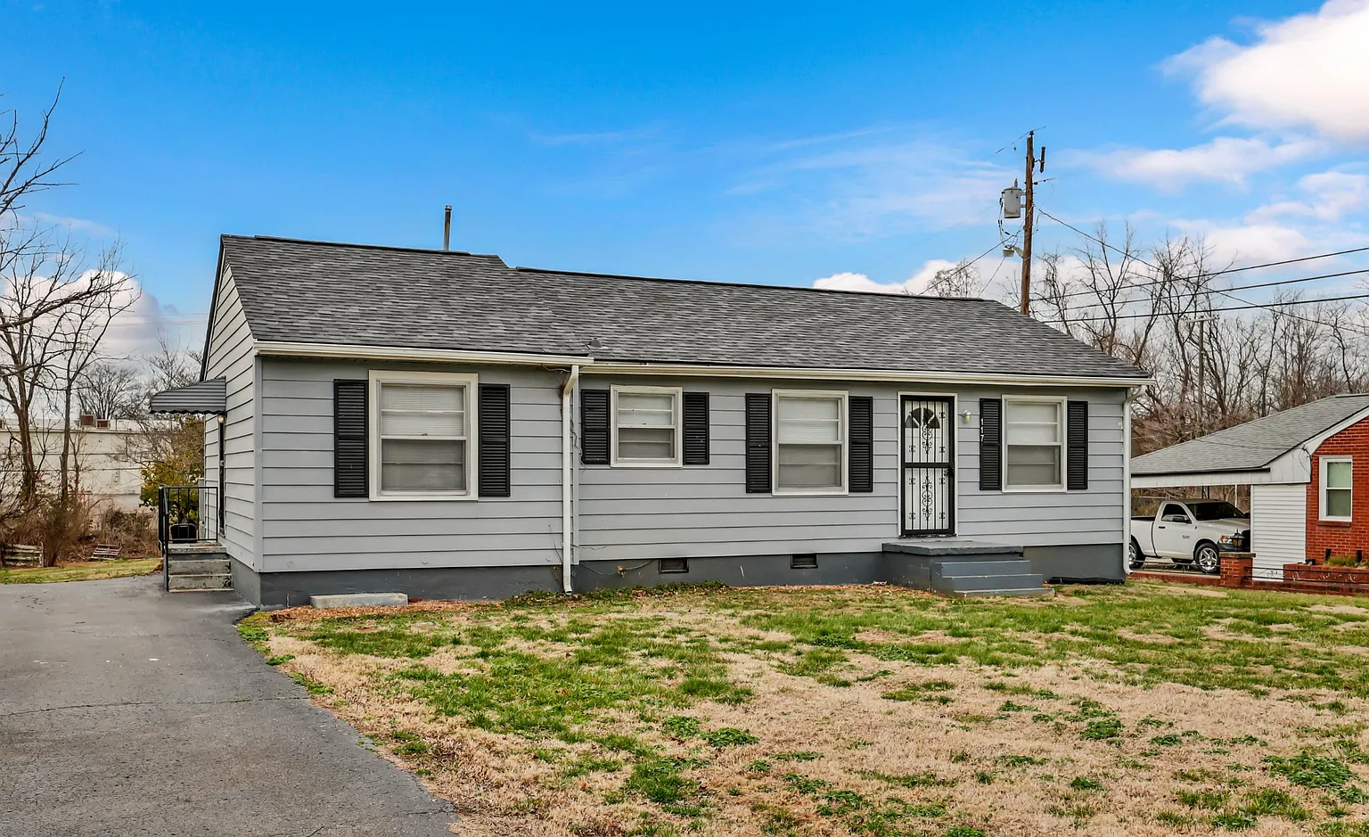 117 W Meadow Dr photo 1