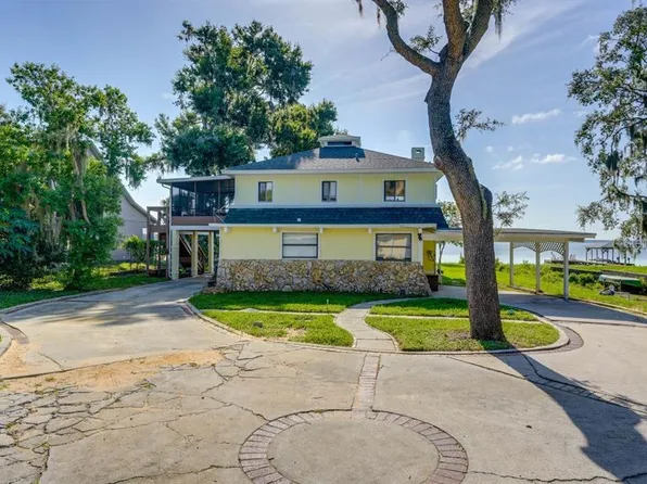 900 Harbor Terrace Ter N, Tavares, FL 32778