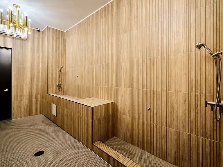 New South Building Dog Spa