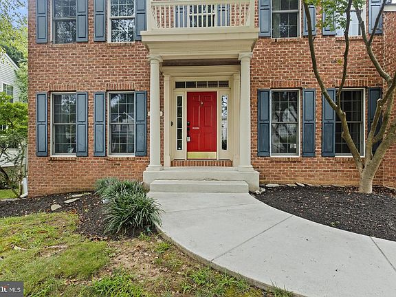 4th image of 2400 Summershade Ct