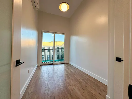 Rented by TorsX Inc | media 7