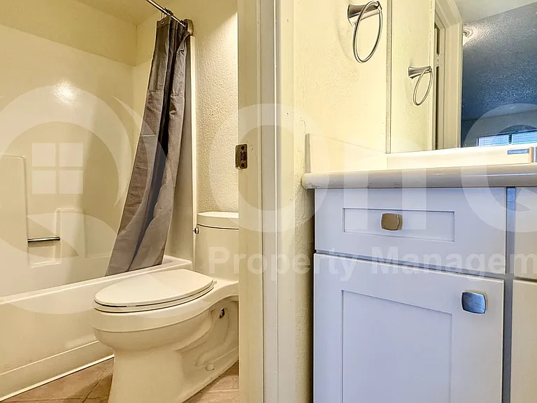 5757 W Eugie Ave #1013 — Photo 14