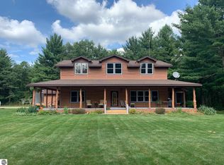 4811 Pine Creek Rd, Manistee, MI 49660