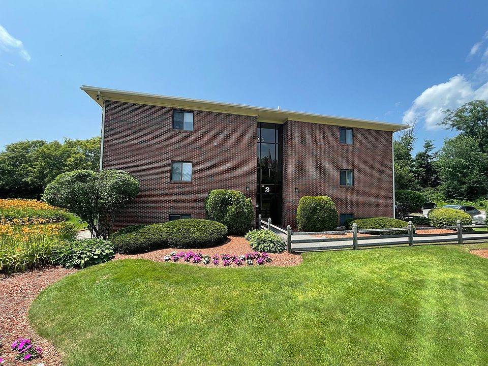 1st image of 2 Abbott Farm Ln Unit 22