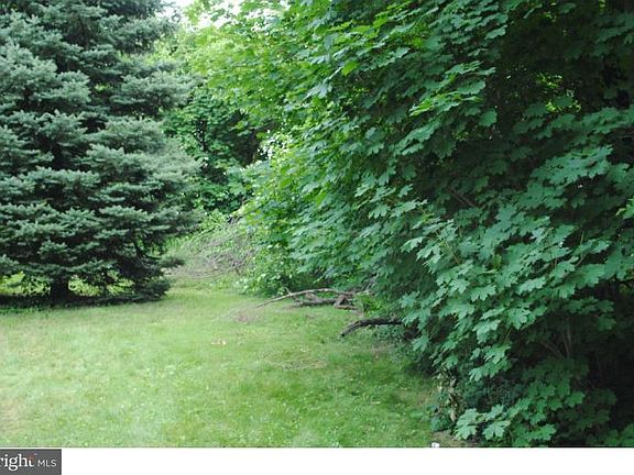 3rd image of 16 Minor Ave #1