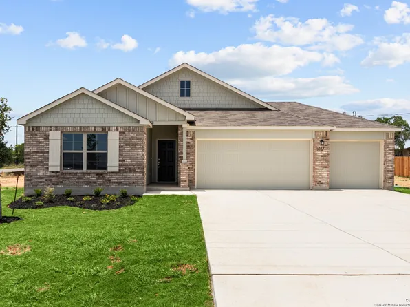 113 Cheyenne Dr, Floresville, TX 78114