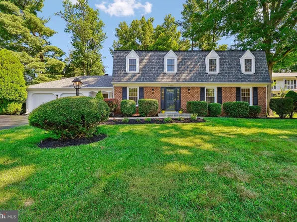 4613 Hornbeam Dr, Rockville, MD 20853
