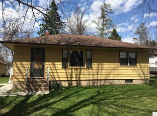 307 E 42nd St, Hibbing, MN 55746