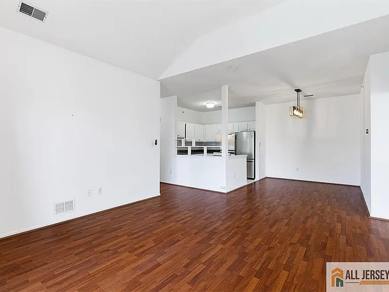 932 Del Negro Ct #932 — Photo 10