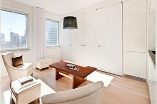 Rented by Corcoran | media 127