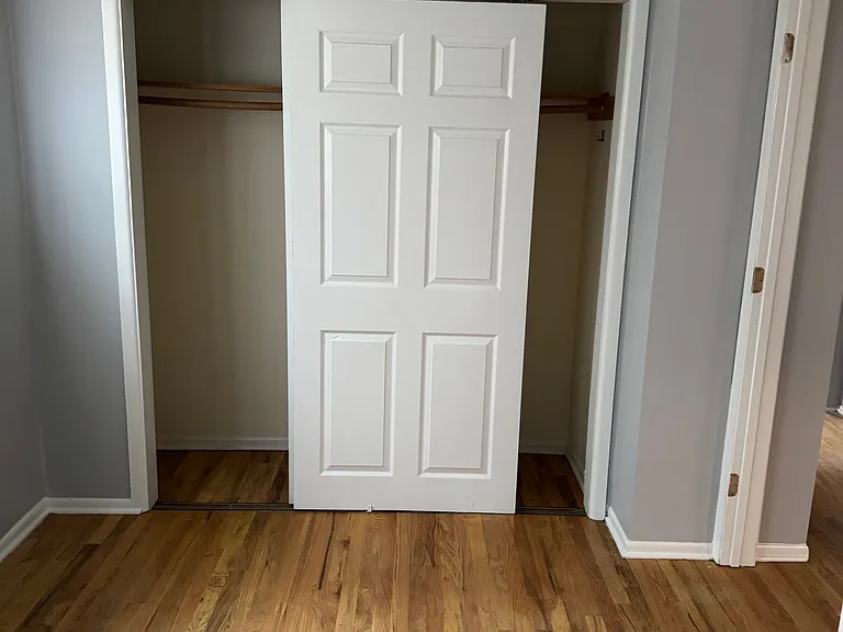 1224 W Oakdale Ave #1FR — Photo 4