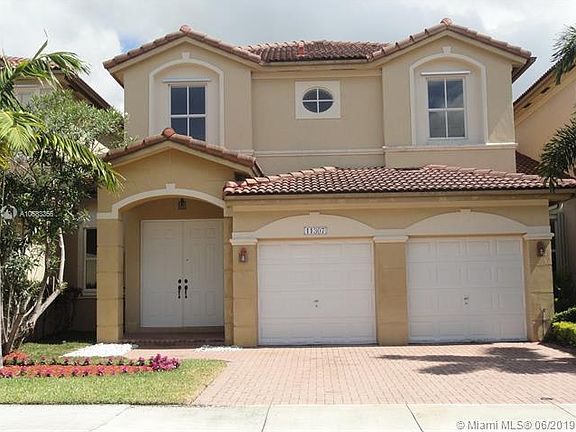 2nd image of 11307 NW 74th Ter #11307