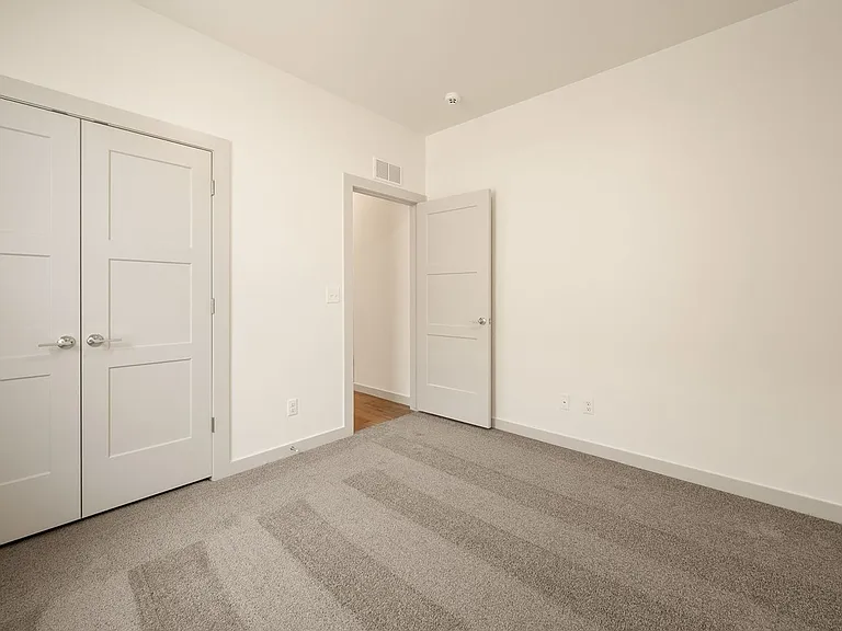 4909 Misty Wood Ln — Photo 31