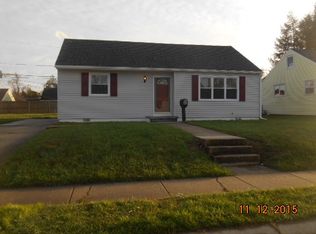 10 Louise Rd, New Castle, DE 19720