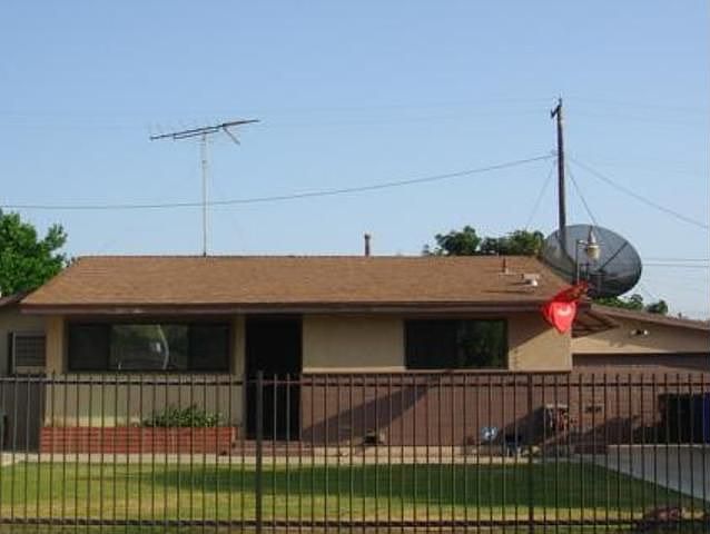 1st image of 1834 Glenpark St