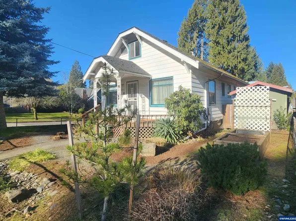 2605 NE Jarrett St, Portland, OR 97211