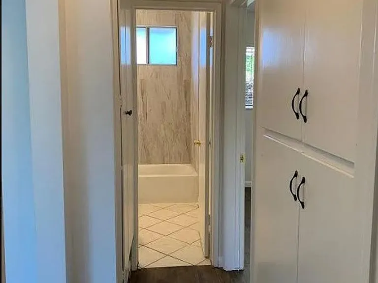 1512 Encino Ave — Photo 10