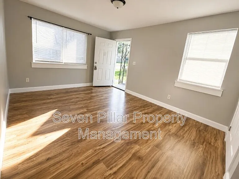 1048 Republic Ave — Photo 10