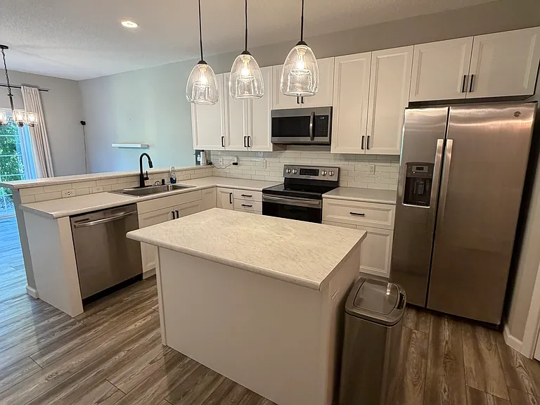 1891 Wildflower Ct — Photo 2