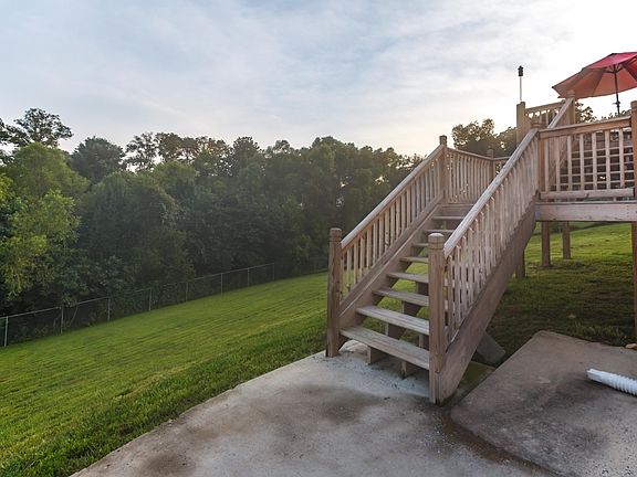 3rd image of 1123 Thunder Dr