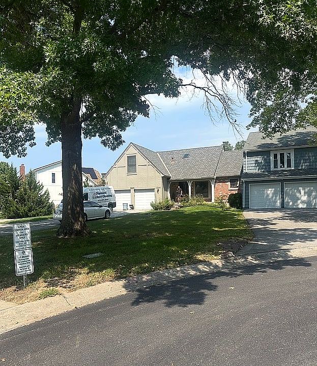 1st image of 3929 NE Sequoia St
