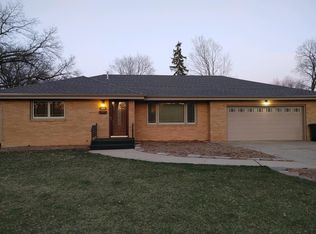 1419 Scottswood Rd, Rockford, IL 61107