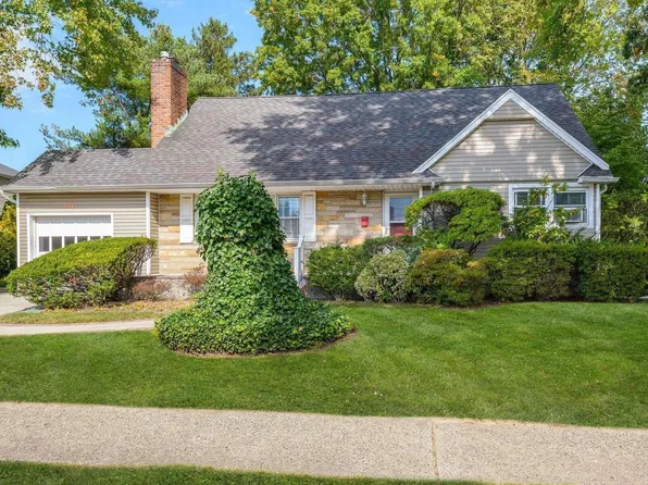 543 Jackson Street, Baldwin, NY 11510