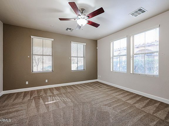 3rd image of 15385 W Dreyfus Street