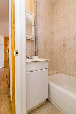 Rented by Nooklyn NYC LLC | media 29