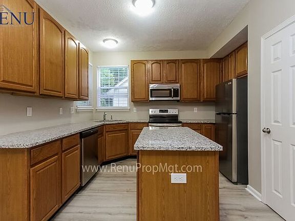 5th image of 5451 Great Woods Dr