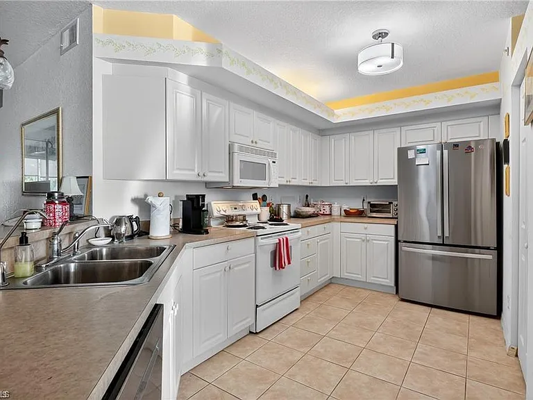 23800 Costa Del Sol Rd #102 — Photo 7