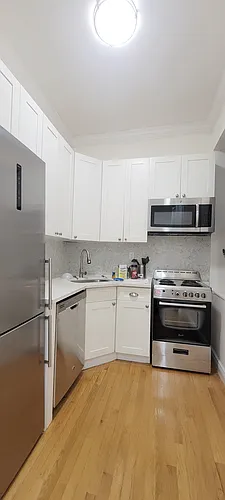 242 W 109th St #B1 Photo 1 242 W 109th St #B1 Photo 1