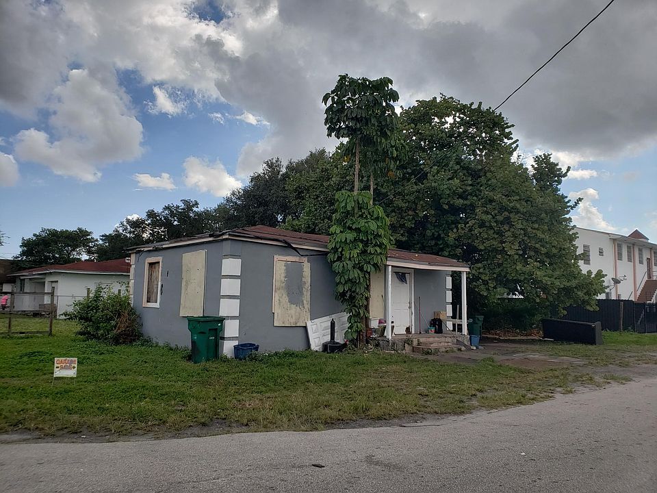 2nd image of 4701 NW 29th Ave