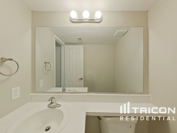 313 Sequoia Dr, Newtown, PA 18940