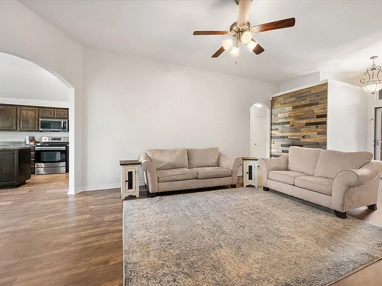 9224 Diane Dr — Photo 22