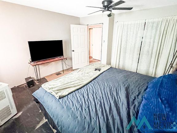 5th image of 207 N 6th St