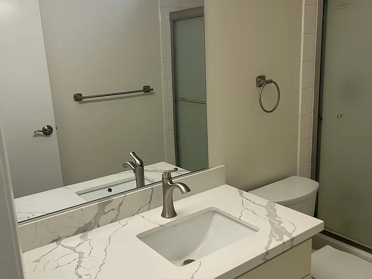 Hutton Terrace Apartments — Photo 7