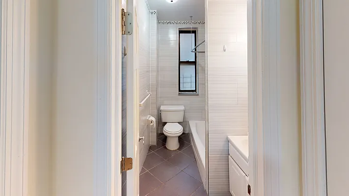 Rented by Revona Properties | media 19