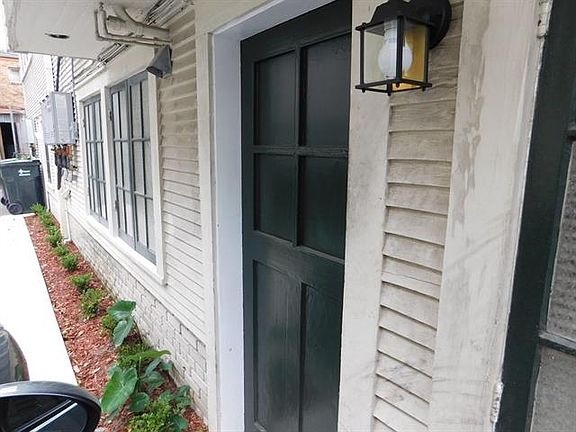 2nd image of 2010 Prytania St Unit B