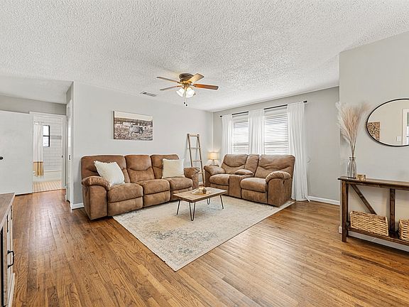 2nd image of 216 Avenue I