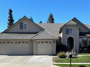 2644 Gibson Ave, Clovis, CA 93611